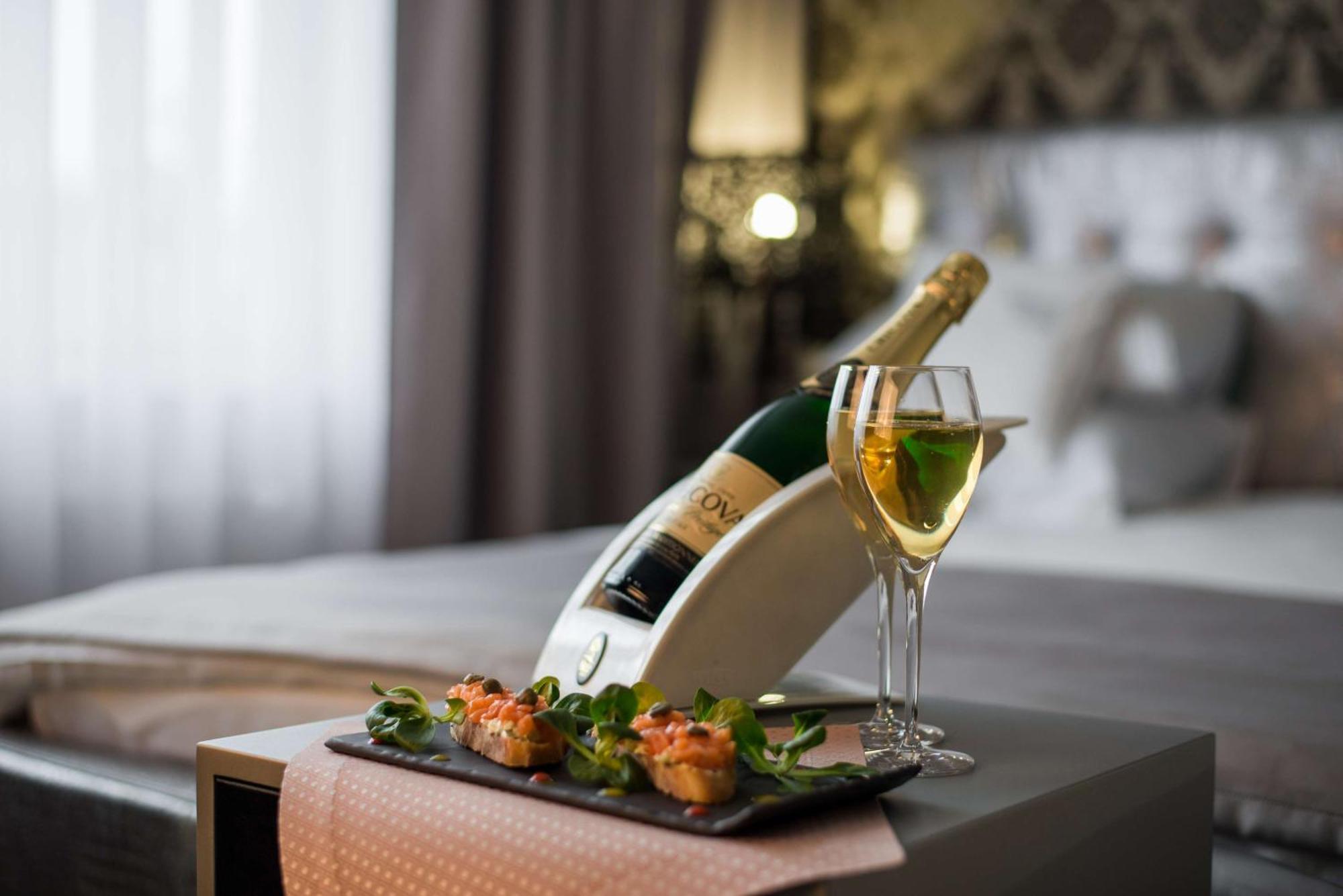 Radisson Blu Hotel, Велика Нойда Екстер'єр фото