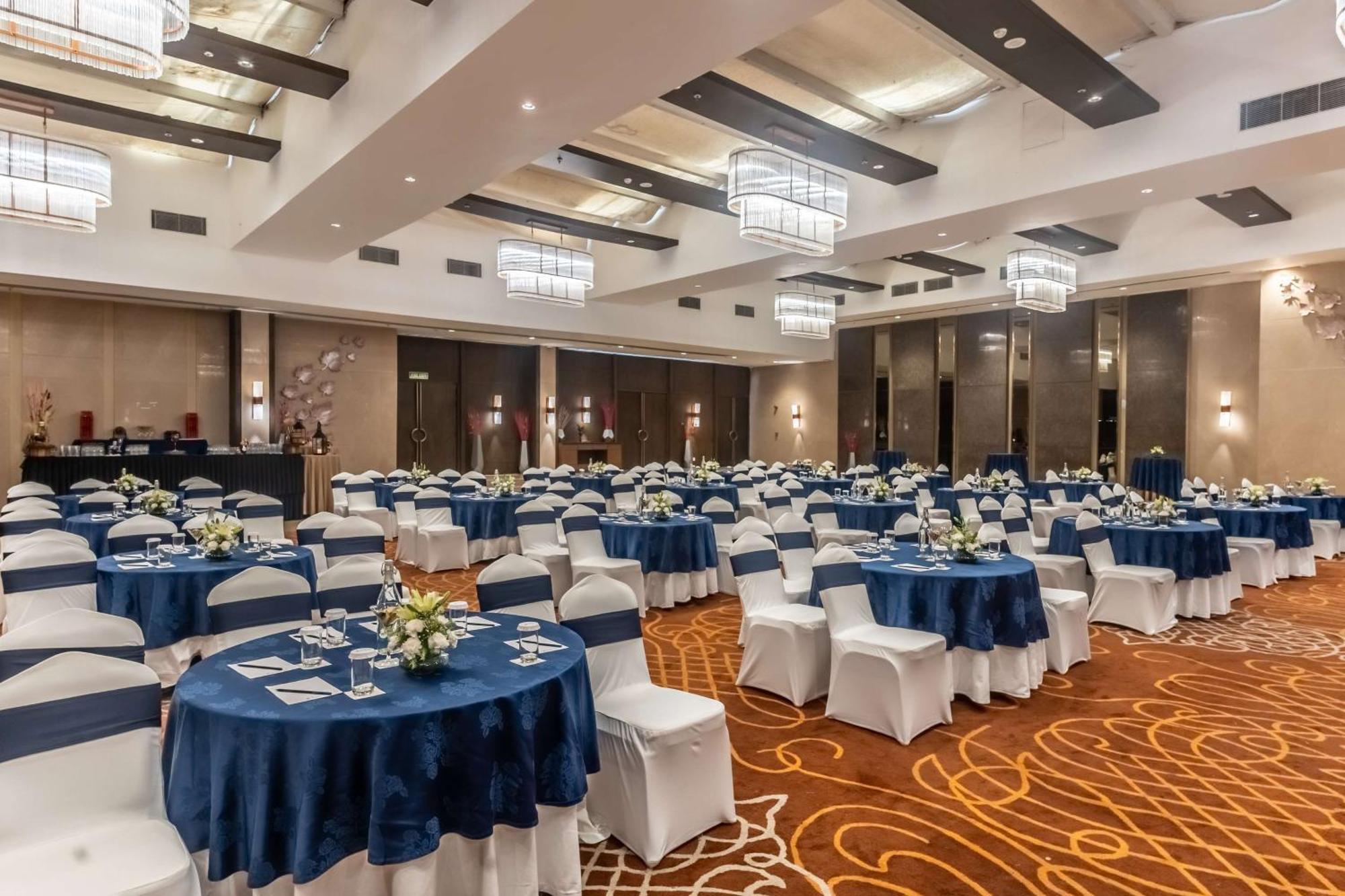 Radisson Blu Hotel, Велика Нойда Екстер'єр фото The Grand Ballroom
