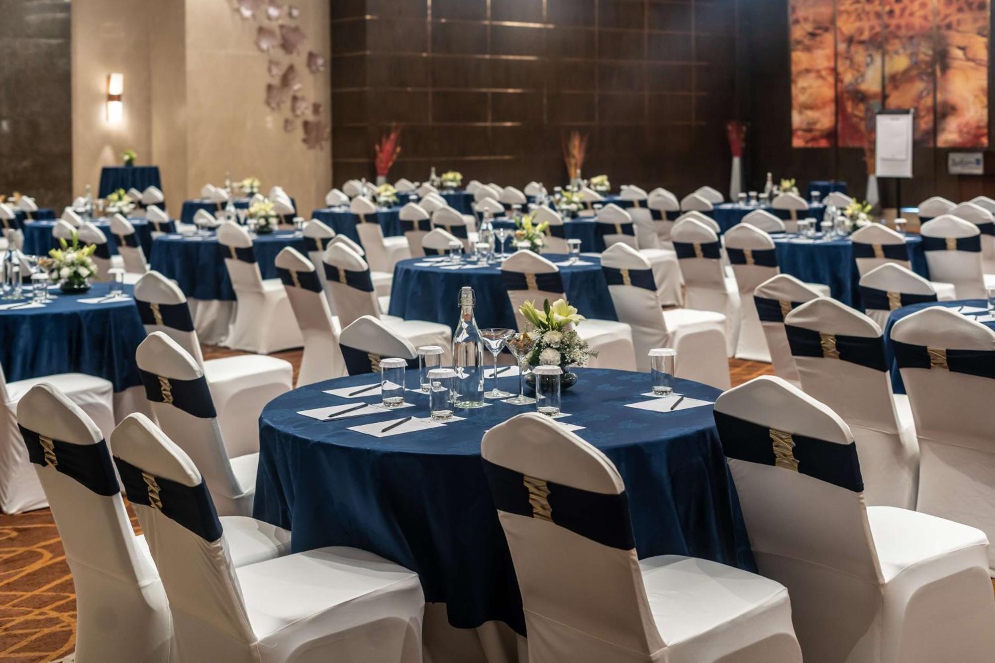 Radisson Blu Hotel, Велика Нойда Екстер'єр фото The Grand Ballroom